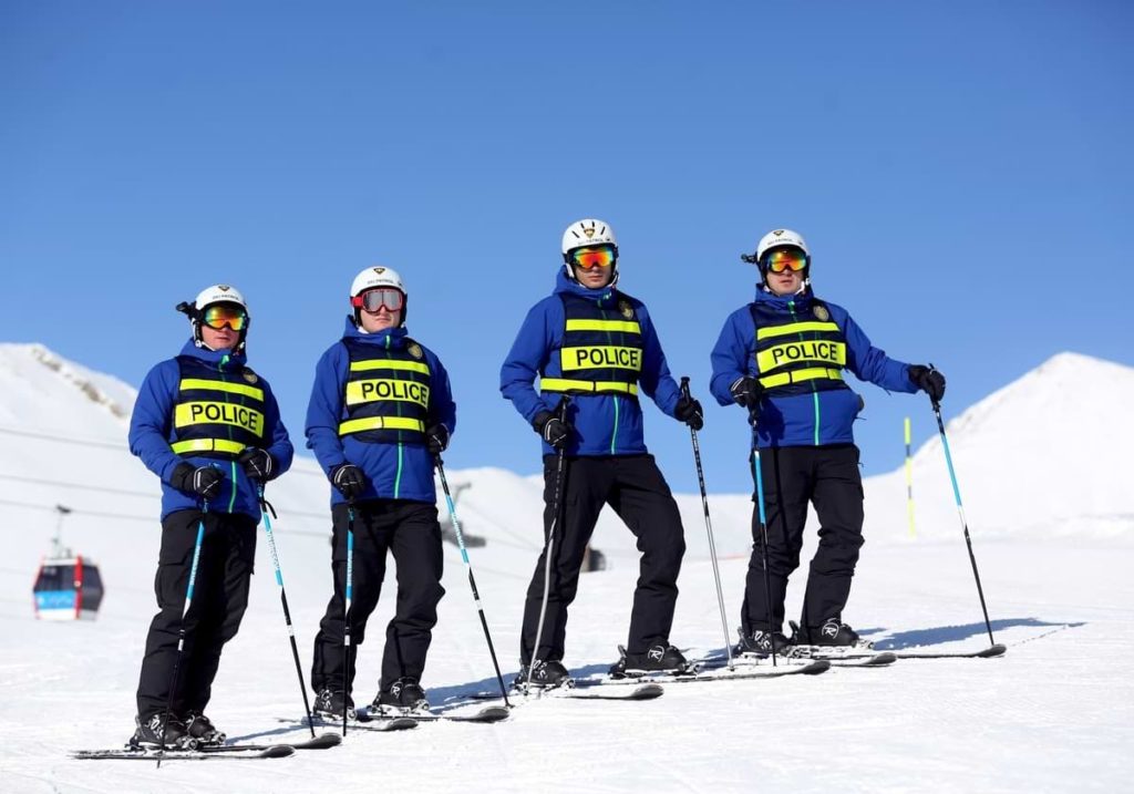 réglementation obligation règle port du casque ski snow